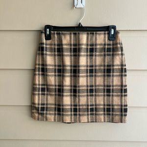 Better Be. brown and black plaid mini skirt size L